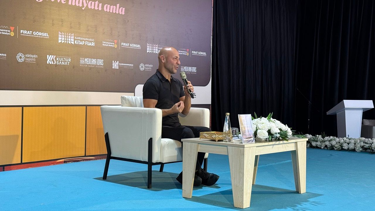 Sevilen Yazar Kahraman Tazeoğlu, KAFUM’da Okurlarıyla Bir Araya Geldi