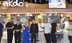AKDO’dan Cemile Sönmez’e Dondurma Şov
