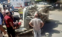 Kahramanmaraş’ta Hafif Ticari ile Kamyon Çarpıştı
