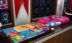 Kahramanmaraş’ta Çocuklara Kırtasiye Seti Dağıtıldı