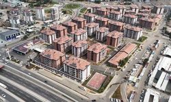 Kahramanmaraş’ta Ebrar Sitesi Yenilenerek Teslim Edildi