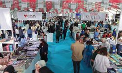 Kitap Fuarı, Salı Günü 2 Özel Programla Devam Edecek
