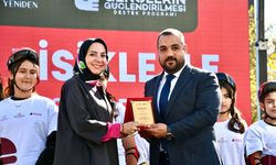 Hayırsever İş İnsanı Mesut Şahinkanat’a Anlamlı Plaket