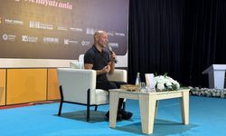 Sevilen Yazar Kahraman Tazeoğlu, KAFUM’da Okurlarıyla Bir Araya Geldi