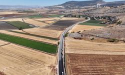 Kahramanmaraş Büyükşehir, Pazarcık Kırsal Yollarını Yeniliyor