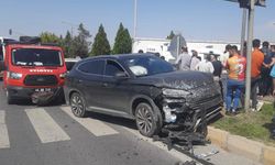 Kahramanmaraş’ta Cip ile Ticari Araç Çarpıştı: 2 Yaralı