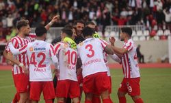 İstiklalspor Nefes Kesen Maçta 3 Puanı Kaptı