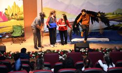 Büyükşehir’den Osmaniye’ye Kültür Köprüsü; “Ronnie Göldeki Fısıltı” Miniklerle Buluştu