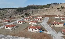 Kahramanmaraş’ta Depremzedeler Tevekkeli Köy Evlerine Yerleştirildi