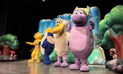 “Kaptan Pengu ve Arkadaşları” Minikler İçin Sahnedeydi