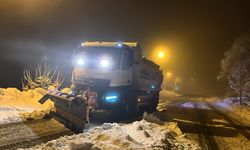 Büyükşehir, Şehrin Dört Bir Yanında Kar Mesaisini Sürdürüyor