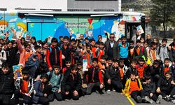 Mobil Kütüphane ile Kitapların Büyülü Dünyası Kırsala Taşındı
