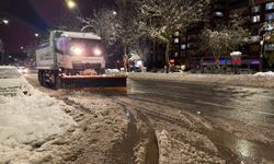 Büyükşehir, Karla Mücadelede Mesai Mefhumu Gözetmeksizin Sahada