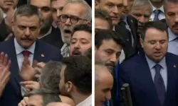 TBMM'de Yemin Öncesi Gerginlik! Bakanlar Vekiller Arasında Yemin Etti