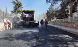 Dulkadiroğlu Yenişehir Mahallesi’nde Asfalt Seferberliği Sürüyor