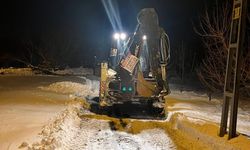 Büyükşehir, Göksun Kırsalında Kar Mesaisini Sürdürüyor