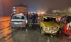 KSÜ Yolunda Şok Kaza! İki Otomobil Çarpıştı, Yaralılar Var