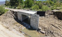 Andırın’da 5 Mahalleye Ulaşım Sağlayan Köprü Menfezde Sona Gelindi