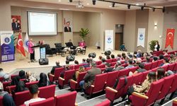 Uzman İsimler Otizmi Tüm Yönleriyle Ele Aldı