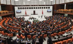 TBMM'de Öğrenci Affı Teklifinin İlk 13 Maddesi Kabul Edildi