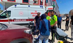 Kahramanmaraş'ta Elektrikli Araç Park Halindeki Otomobile Çarptı