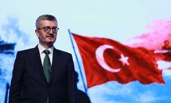 Akpınar’dan Burhanettin Duran’a Övgü: “Türkiye İçin Büyük Bir Şans”