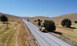 Büyükşehir, Elbistan Kırsalında 10 Mahallenin Kullandığı Grup Yolunu Yeniliyor