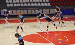 Büyükşehir Belediyespor Kadın Voleybol Takımı, 2. Lig Maratonuna Hazırlanıyor