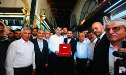 Başkan Köfte’den Bakan Kurum’a Anlamlı Hediye