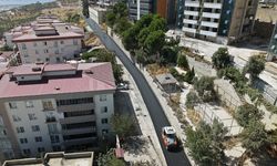 Büyükşehir, Onikişubat Kâtip Çelebi Caddesi’ni Asfaltlıyor