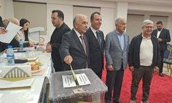 Ticaret Borsası’nda Başkan Narlı Yeniden Seçildi