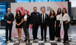 Ünlü İsimlerden Meme Kanserinde Erken Teşhis İçin Anlamlı Destek
