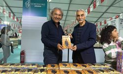 Karakoç, Kahramanmaraş Kitap Fuar’ında Okurlarıyla Buluştu