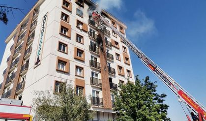 Kahramanmaraş'ta hafif hasarlı bir binada yangın çıktı.