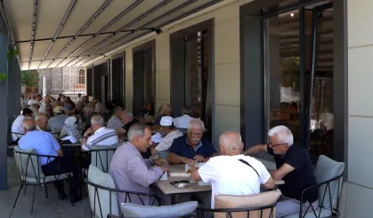Hizmete Giren Emekliler Lokaline Kısa Sürede Yoğun İlgi