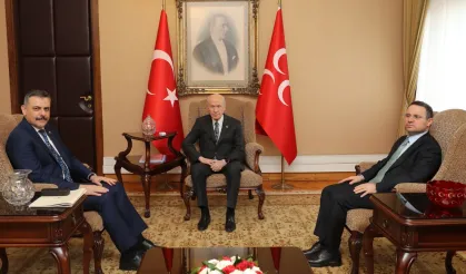 İki Bakandan MHP Lideri Bahçeli'ye Ziyaret