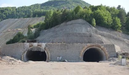 Karadeniz'i Akdeniz'e Bağlayacak... 8 Bakan Eskiten Tünel Halen Açılmadı!