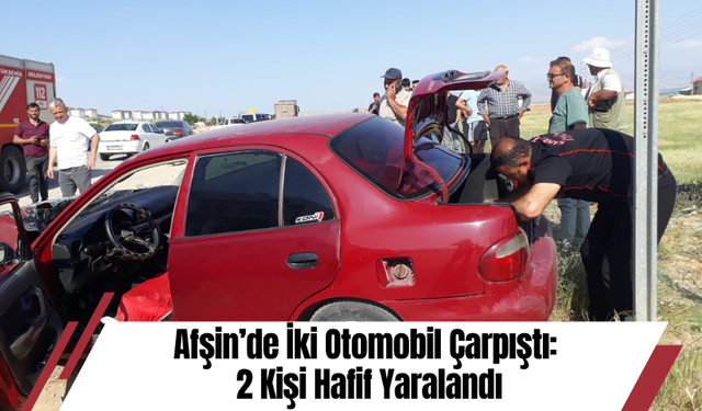 Afşin’de İki Otomobil Çarpıştı: 2 Kişi Hafif Yaralandı