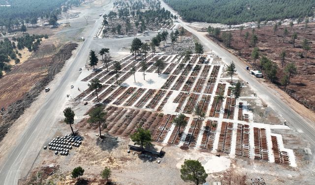 Kahramanmaraş Kapıçam Mezarlığı’nda Bakım Seferberliği Sürüyor
