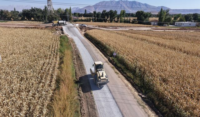 Elbistan Kırsalında Ulaşım Büyükşehir’le Rahatladı