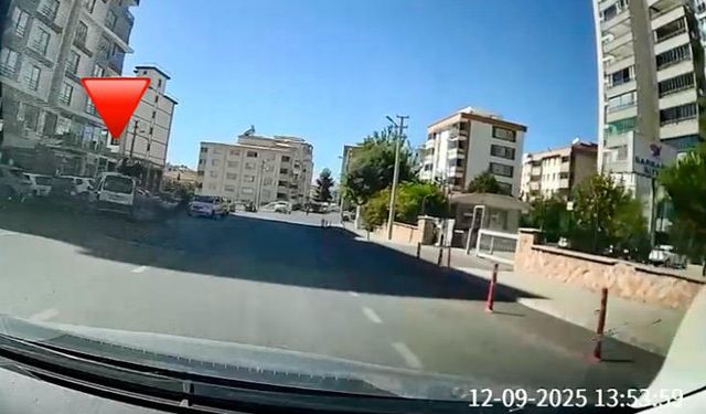 Kahramanmaraş’ta Hafif Ticari Araçla Motosiklet Çarpıştı