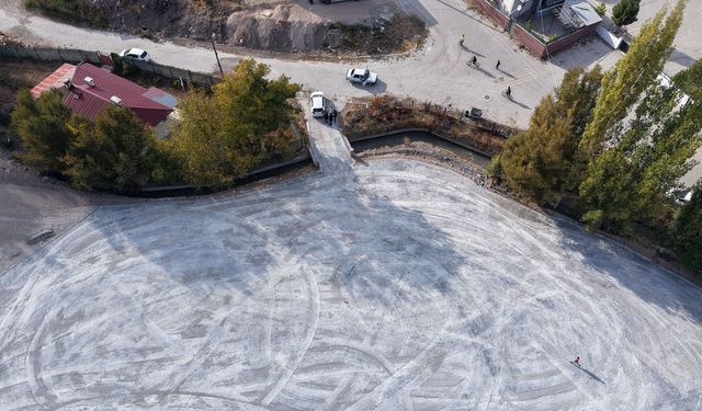 Elbistan Geçit Mahallesi Sosyal Alanı Yenilendi