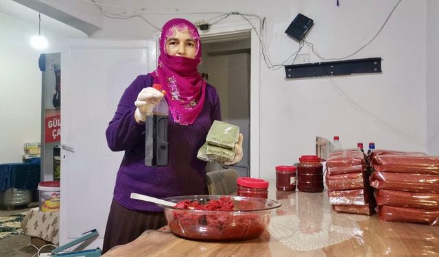 Kahramanmaraş’ta Deprem Sonrası Hayata Biberle Tutundular