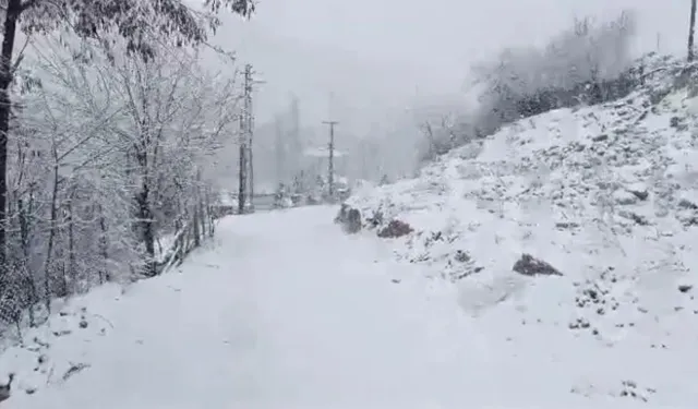 Kahramanmaraş’ta Kuzey İlçelerde Kar, Kent Merkezinde Sağanak Yağış Etkili Oldu