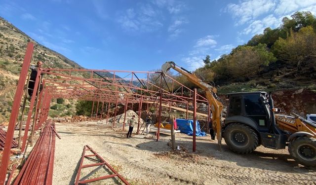 Onikişubat Belediyesi 17 Kırsal Mahallede Ulaşım Atağına Geçti