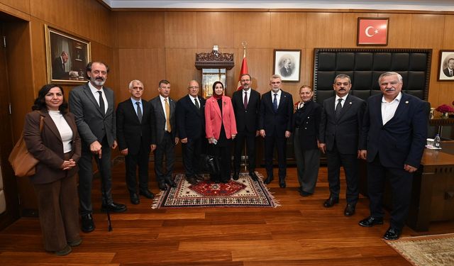 Kahramanmaraş Heyetinden Enerji ve Tabii Kaynaklar Bakanı Bayraktar’a Ziyaret