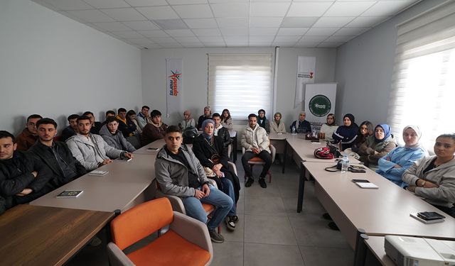 Kahramanmaraş’ta Gençler Dijital Risklere Karşı Bilinçlendi