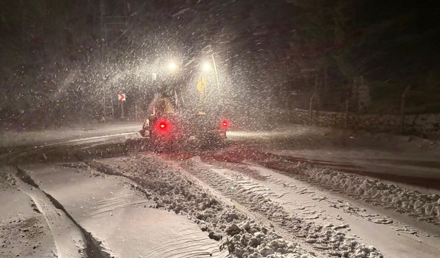 Onikişubat Belediyesi Karla Mücadelede Teyakkuzda