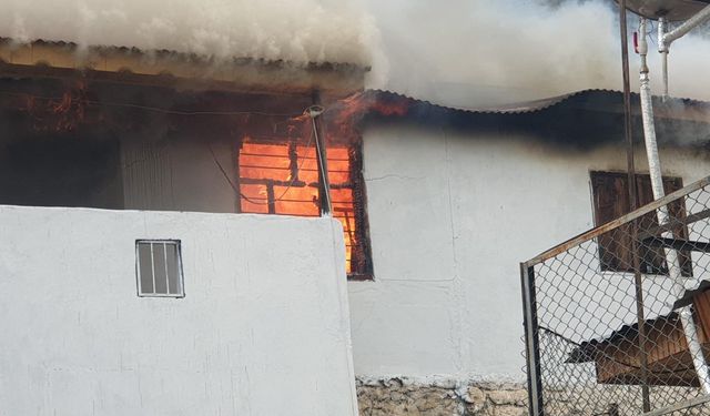 Andırın’da Müstakil Evde Yangın