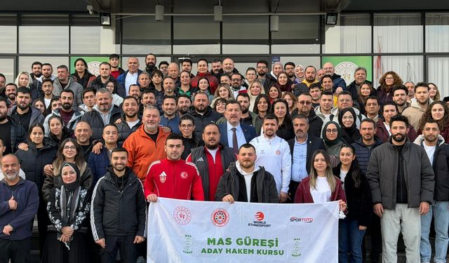 Türkiye’de Mas Güreşinde Tarihi An! İlk Antrenörler Yetişti